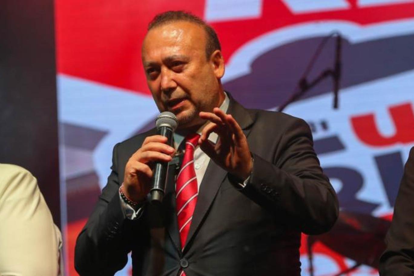 Uşak Belediye Başkanı Yaman Ve 12 Kişi Hakkında Tutuklama Talebi