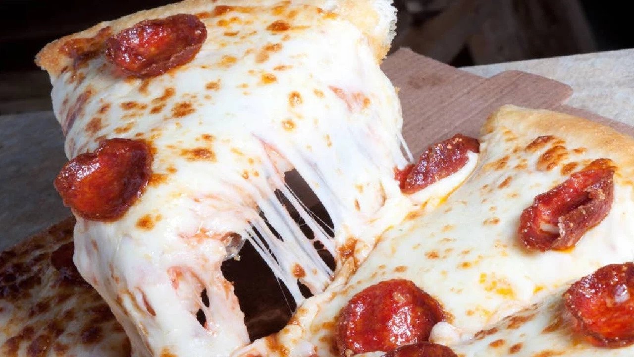 Bir Devrin Sonu Köklü Pizza Zinciri Kepenk İndirdi 4