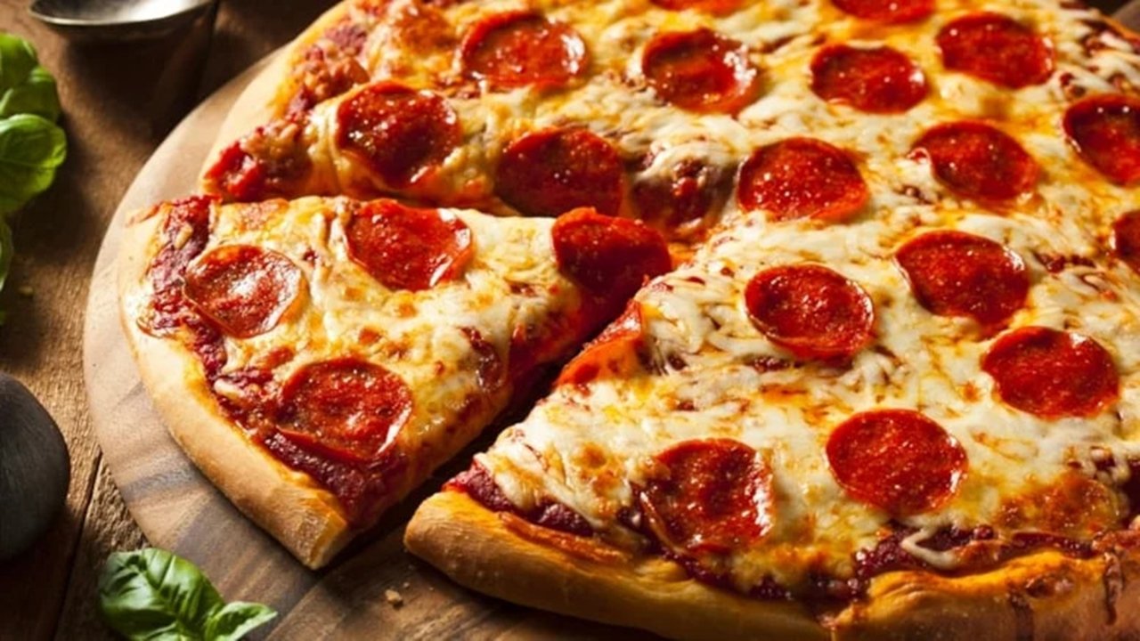Bir Devrin Sonu Köklü Pizza Zinciri Kepenk İndirdi 5