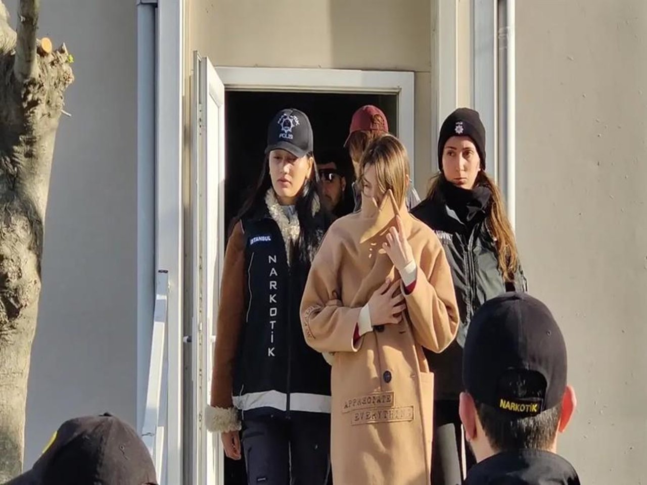 İstanbul’da Ünlülere Şok Operasyon 8 Kişi Tutuklandı 6