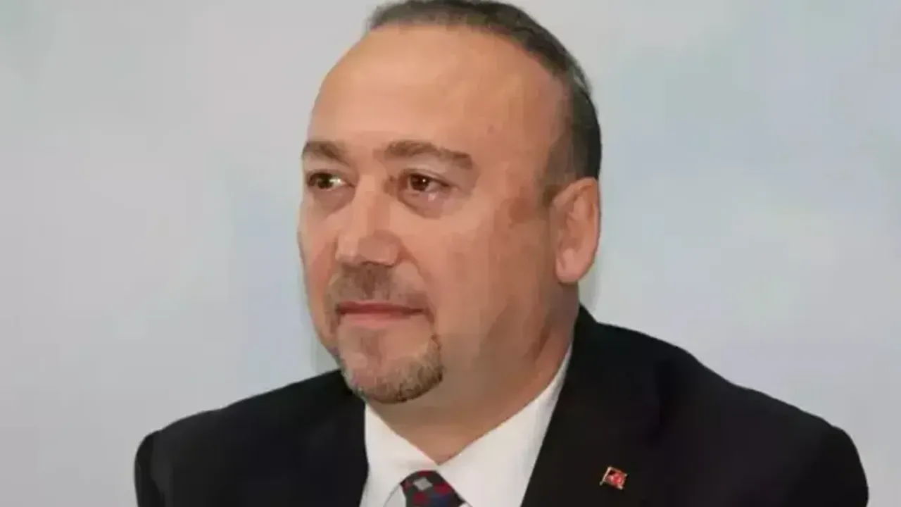 Özkan Yalım Chp’den İhraç Edildi