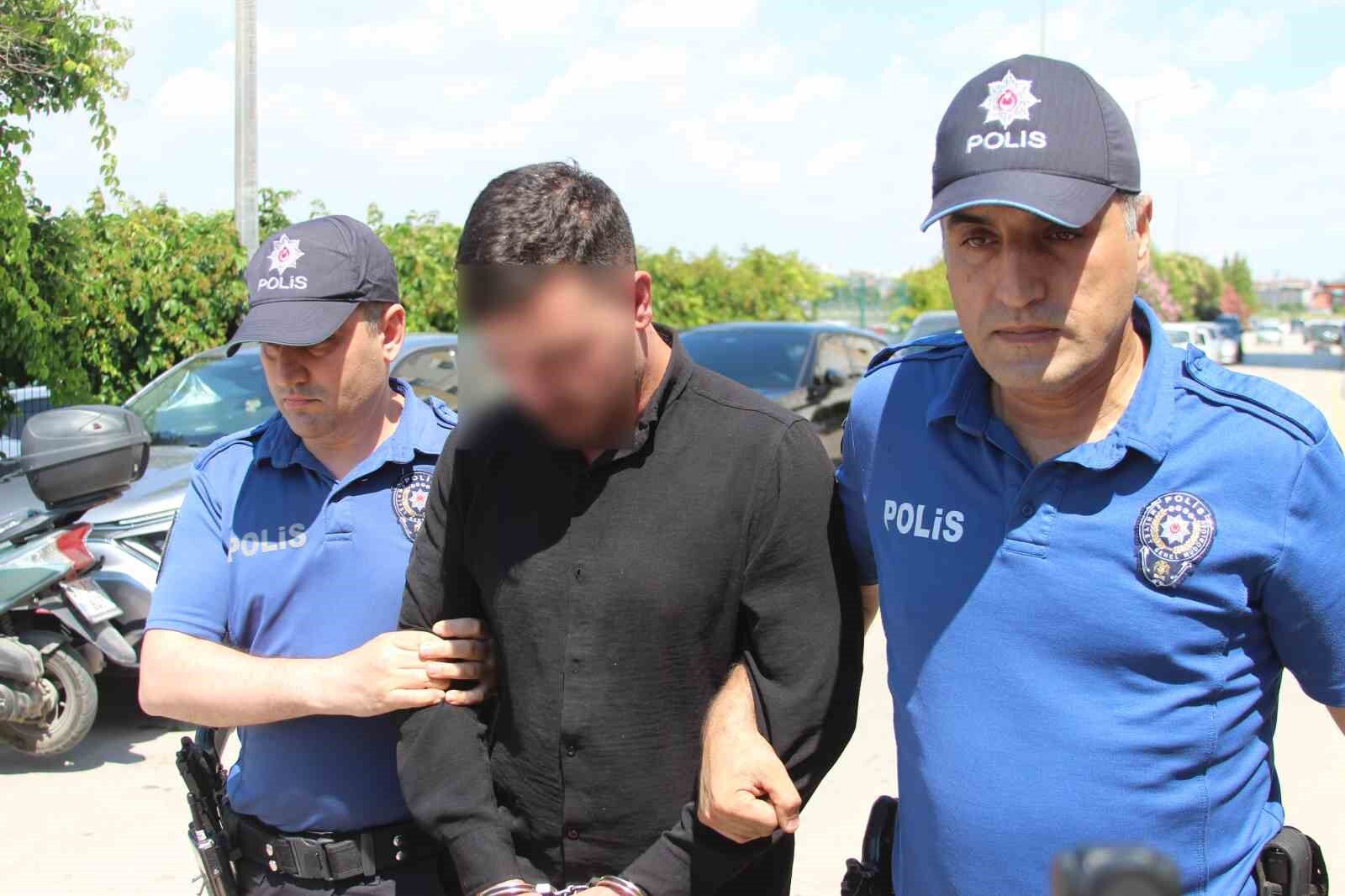 Adana’da Uzman Çavuş Barda Çalışan 2 Kişiye Ateş Açtı