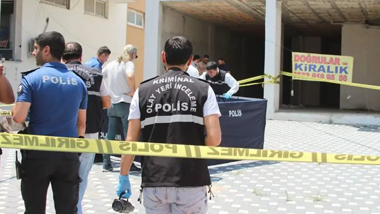 Adana'da Aile Faciası: Emekli Polis İle Oğlu Arasındaki Tartışma Kanlı Bitti