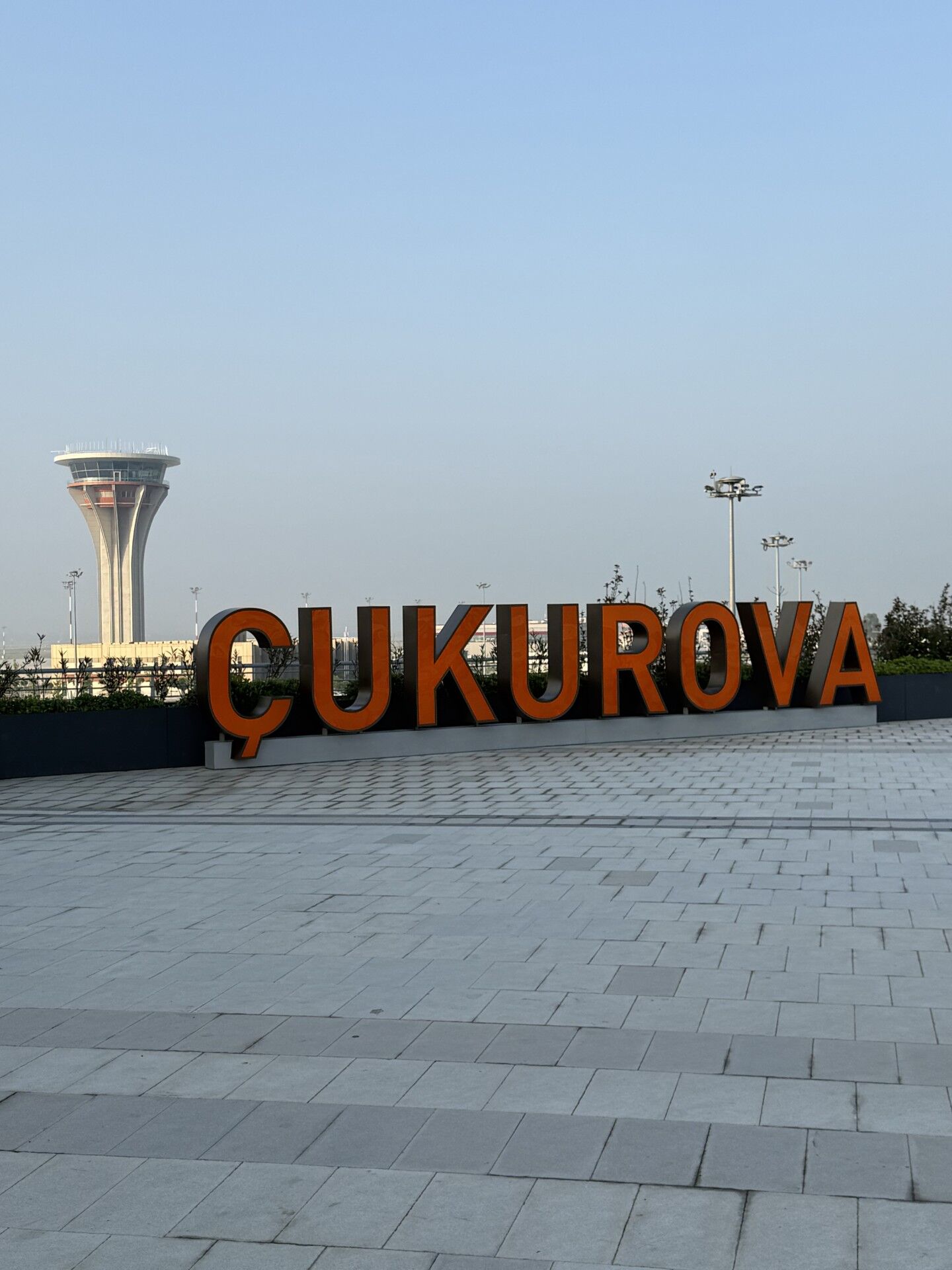Çukurova Havalimanı Araç Kiralama: Ertur Rent a Car ile Güvenli ve Kurumsal Çözümler