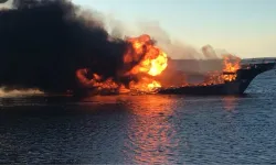 Ukrayna İki Rus Gemisine Vurdu!