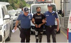 Adana'da Karısıyla Bastığı Arkadaşını Bıçakladı