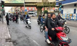 Adana'da Motosiklet Yoğunluğu: Trafik Adeta Hindistan'ı Aratmıyor