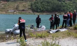 Adana’da Baraj Gölü Kıyısında Şüpheli Ölüm: Fatoş Şavir'in Cansız Bedeni Bulundu