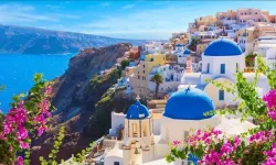 Ege Denizi'nde Sismik Alarm: Santorini'deki Hareketlilik Devam Ediyor