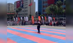 Adana’da 19 Mayıs Coşkusu: Kortej, Gösteriler ve Down Sendromlu Gencin Duygulandıran Kemençe Resitali