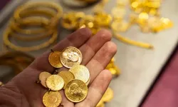 Gram Altın Dalgalı Seyirde: Yatırımcılar Ne Yapmalı?