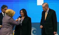 AK Parti’nin 24. Yıl Dönümünde 9 Belediye Başkanı Rozet Taktı