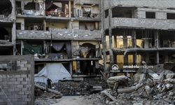 İsrail Gazze’de “Barış” Binasını Yerle Bir Etti: Binlerce Kişi Evlerinden Oldu