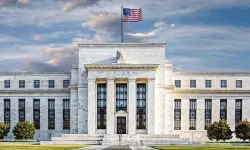 FED Mart Ayı Faiz Kararını Açıkladı: Faizler Sabit, Belirsizlik Vurgusu Güçlü