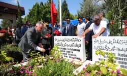 Adana'da 15 Temmuz Şehitleri Dualarla Anıldı: Şehitliklerde Duygu Dolu Ziyaretler