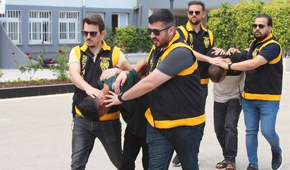 Adana’da Film Gibi Tuzak: Yardım Çağrısıyla Gitti, 600 Bin TL’si Gasbedildi