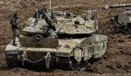 İsrail, Lübnan'a Kara Harekatı Başlattı