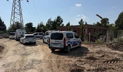 Adana Yüreğir’de İnşaat Firmasının Ofisine Silahlı Saldırı: Duvarlara 11 Kurşun İsabet Etti