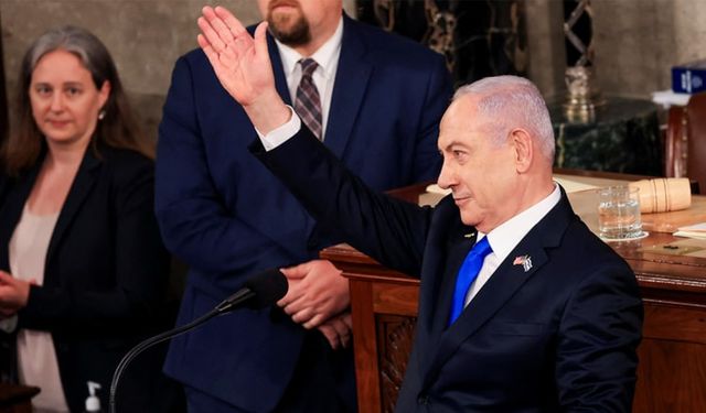 ABD Kongresi'nde Yalan Söyleyen Netanyahu, Ayakta Alkışlandı