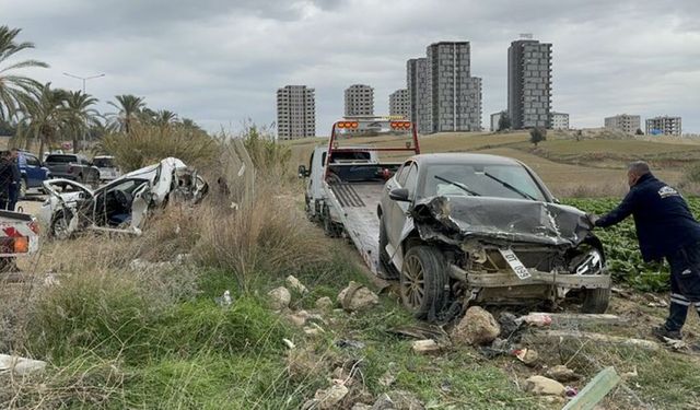 Adana’da 14 Yaşındaki Çocuğun Kullandığı Otomobilin Neden Olduğu Kaza: Bir Ölüm, Çok Sayıda Soru