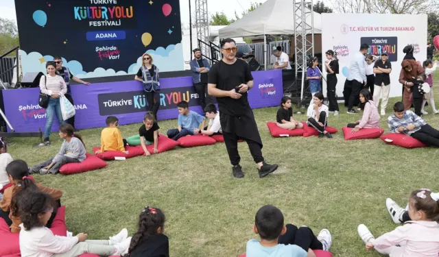 Adana Kültür Yolu Festivali’nde Sanat ve Müzik Dolu Anlar Yaşanıyor