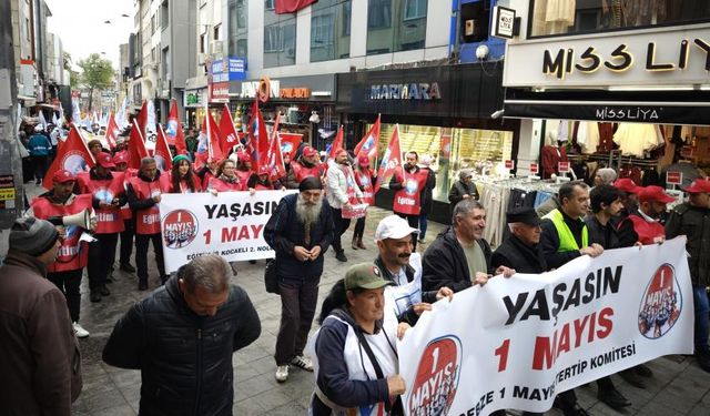 Adana’da Binler “Asgari Değil, İnsanca Ücret” İçin Yürüdü