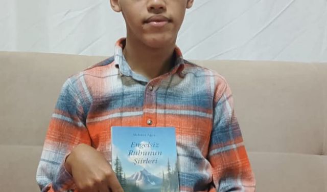 Mehmet Ağca’dan Yeni Kitap: “Engelsiz Ruhunun Şiirleri” Okuyucularla Buluştu