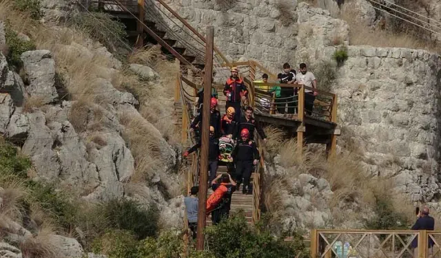 Adana’da Yılan Kalesi’nde Korku Dolu Anlar