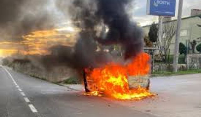 Seyir Halindeyken Alev Topuna Döndü