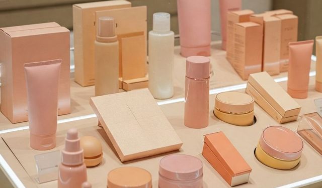 Güvenilir Toptan Kozmetik Tedarikçisi Seçmenin Önemi