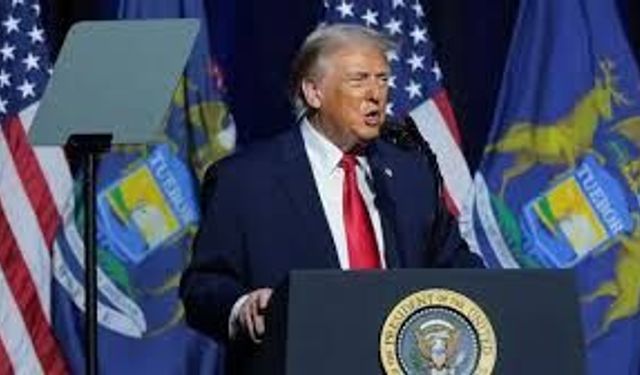 Trump’ın İran Resti Küresel Gündemin Zirvesinde: ABD Saldırıya Hazırlanıyor mu?