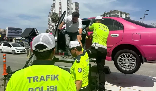 Adana’da Emniyet Kemeri Takmayan Sürücülere Gerçekçi Kaza Deneyimi
