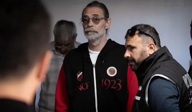 Erdal Beşikçioğlu’ndan Behzat Ç. Sorusuna Yanıt