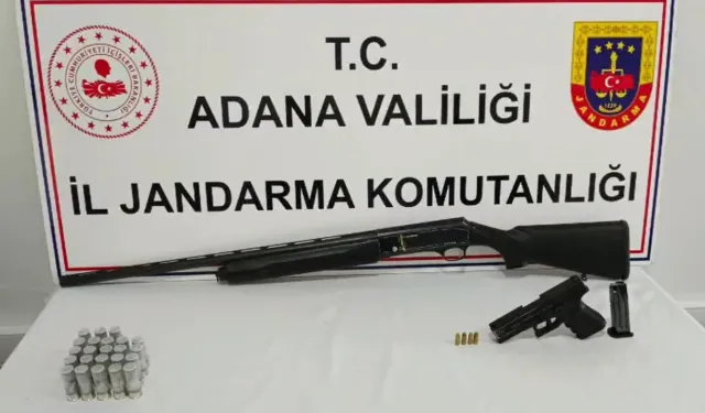 Adana'da Ruhsatsız Silah Operasyonu: 5 Silah Ele Geçirildi, 4 Şüpheli Gözaltında