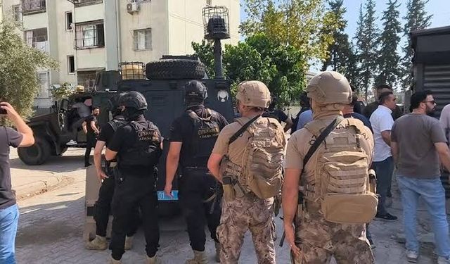 Polise Ateş Açıp El Bombasıyla Direnen 2 Şüpheli Tutuklandı