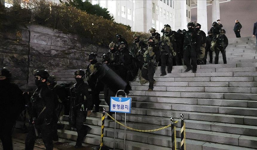 Güney Kore’de Sıkıyönetim ve Yolsuzluk Tartışmaları Büyüyor  Sıkıyönetim Kararı ve Tepkiler