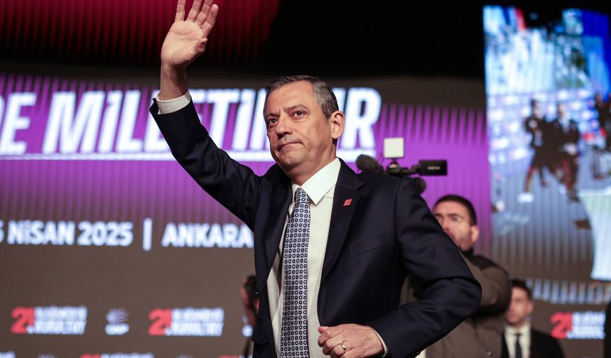 Özgür Özel Yeniden Genel Başkan: CHP Kurultayı'nda Mesajlar