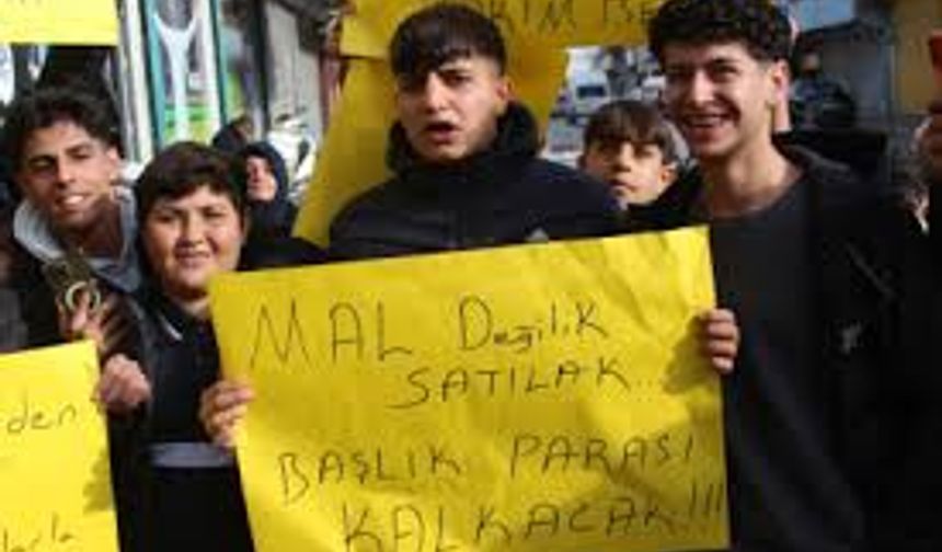 Adana’da Gençlerden Başlık Parası Tepkisi: “Evlenmek Lüks Oldu”