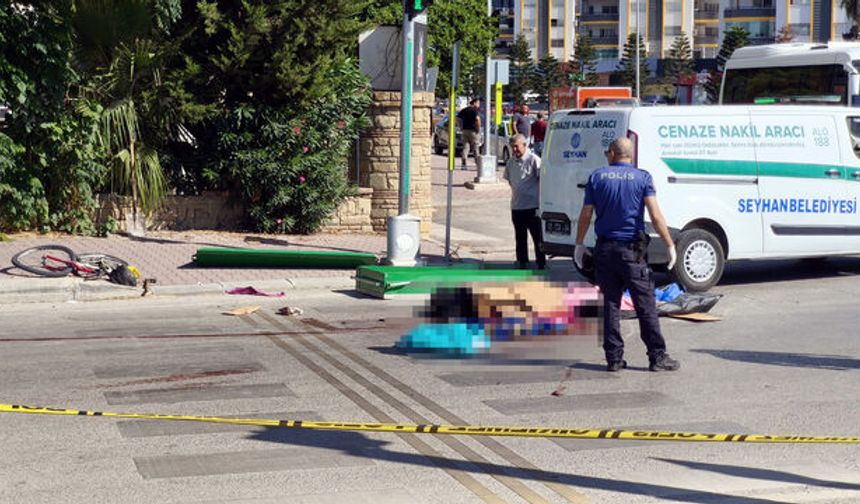 Adana’da Kamyonun Altında Kalan Bisikletli Hayatını Kaybetti