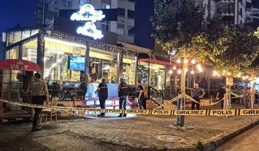 Adana'da Restorana Silahlı Saldırı: 4 Yaralı