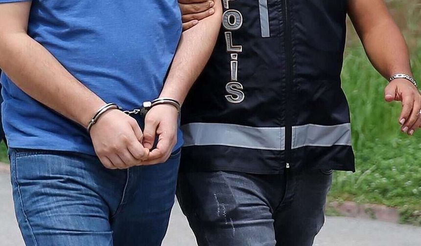 Kırmızı Bültenle Aranan Zehir Taciri Adana’da Yakalandı