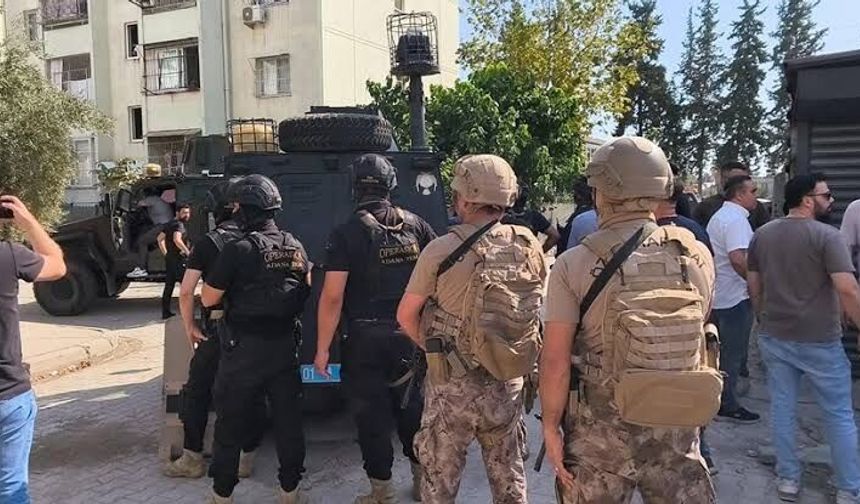 Polise Ateş Açıp El Bombasıyla Direnen 2 Şüpheli Tutuklandı