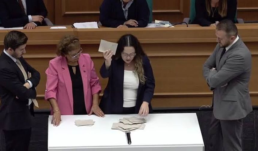 Üsküdar Belediyesi’nde Başkan Vekili Seçimi Tamamlandı: Dündar Ziya Gültekin Kazandı